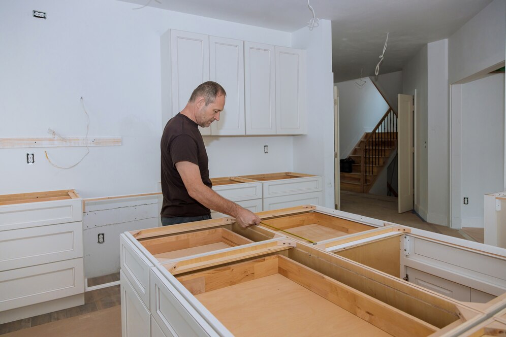 Hire Professionals;Guide to kitchen remodeling.